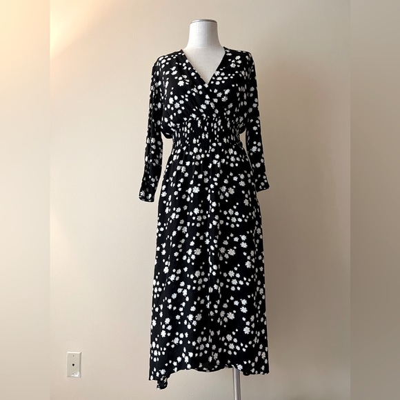 Maje Dresses & Skirts - Maje dress , long sleeve dress, floral print